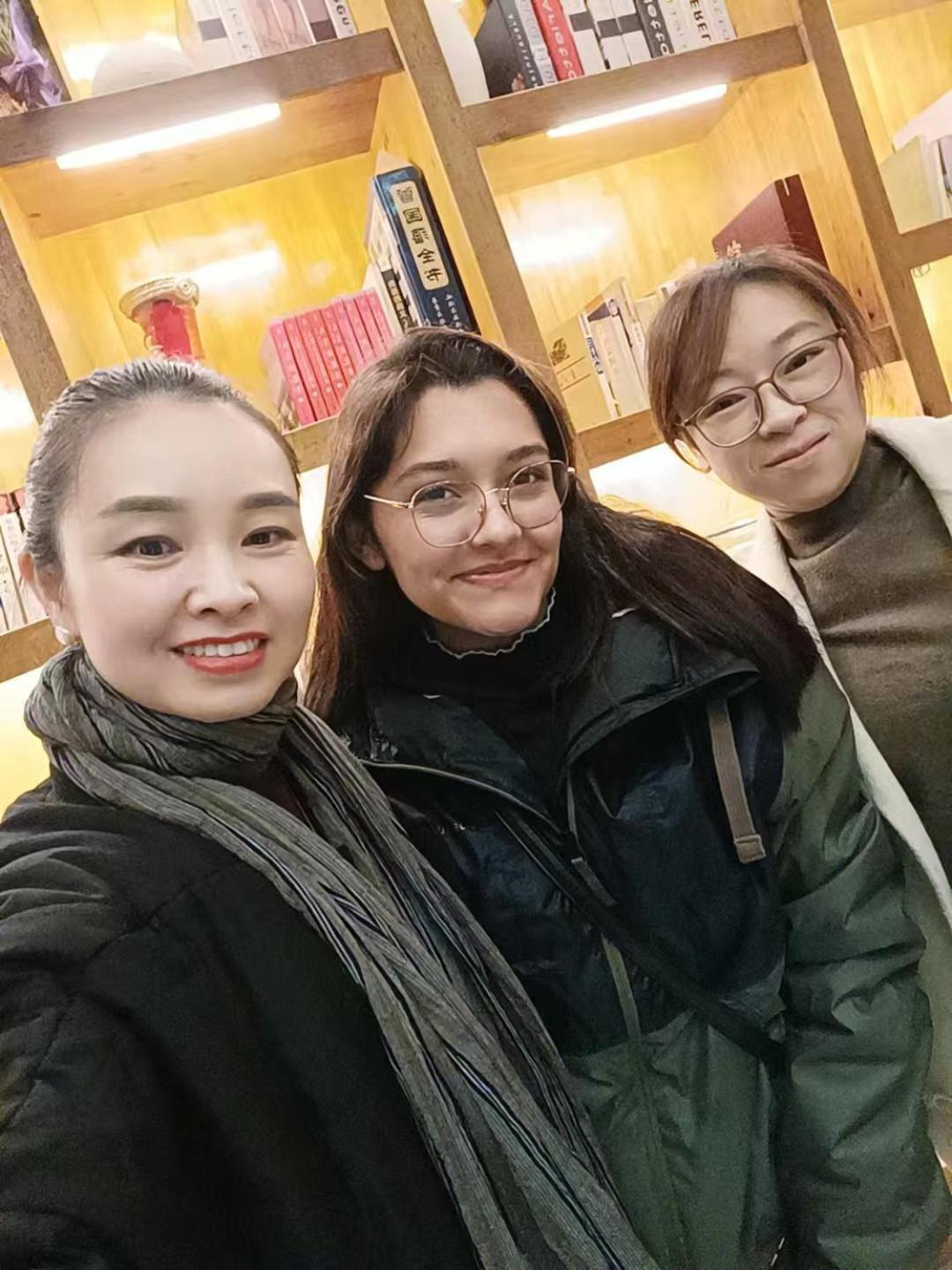 Chong Chong Guesthouse Чжанцзяцзе Экстерьер фото
