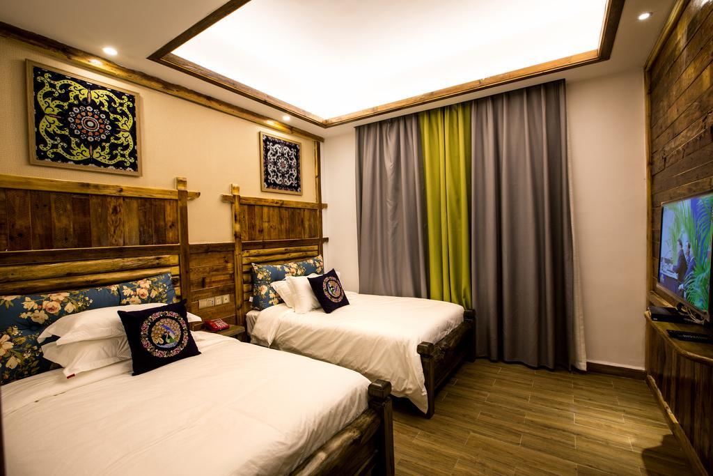 Chong Chong Guesthouse Чжанцзяцзе Экстерьер фото
