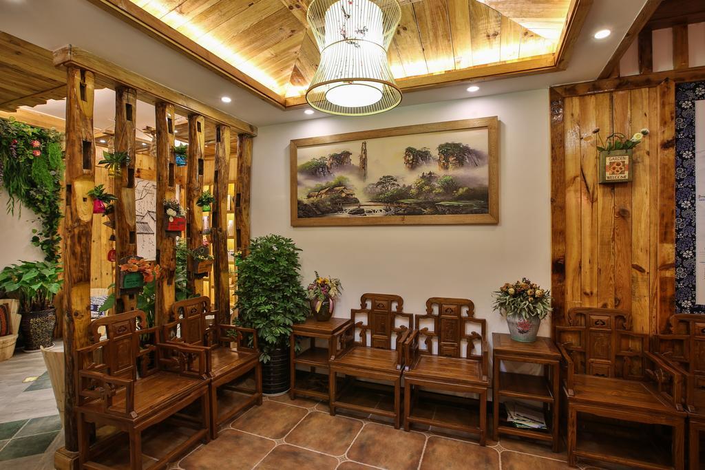 Chong Chong Guesthouse Чжанцзяцзе Экстерьер фото