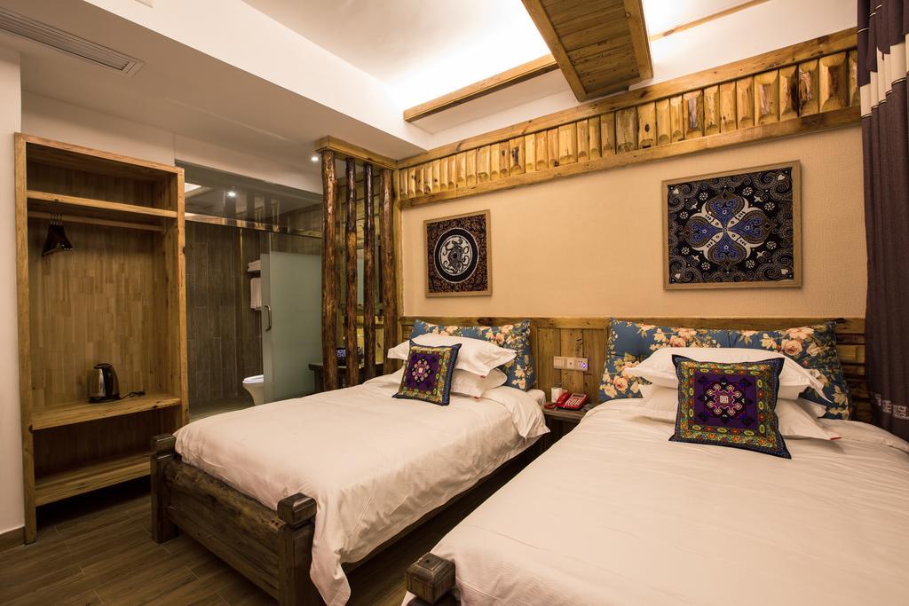 Chong Chong Guesthouse Чжанцзяцзе Экстерьер фото