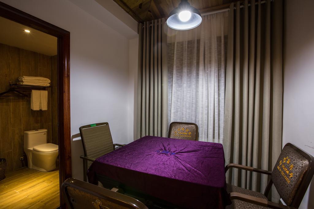 Chong Chong Guesthouse Чжанцзяцзе Экстерьер фото